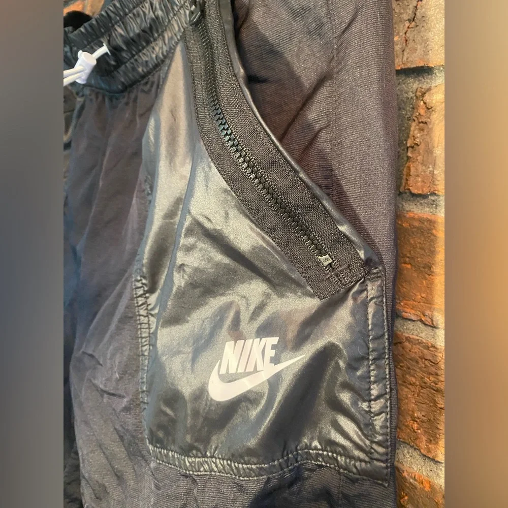 Nike wind suit pants - Picture 3 of 4
